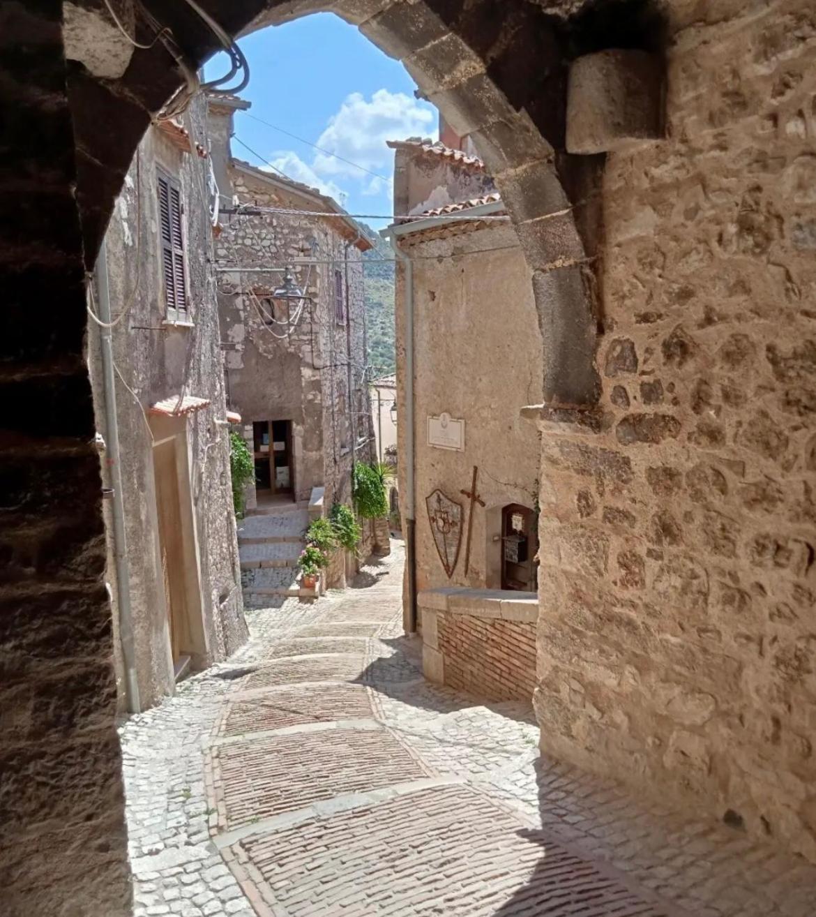 Castro dei Volsci Residenza Il Panorama Della Ciociaria B&B 외부 사진